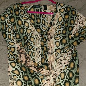 Daytrip Size Large Snake skin look dress shirt
